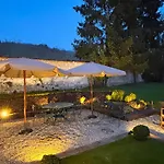 La Folie - Premium - 3 Vip - 8 Pièces 150m2- Centre Village - Maison Privatisée -jardin Paysagé - Parking- Villa *