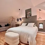 La Folie - Premium - 3 Vip - 8 Pieces 150m2- Centre Village - Maison Privatisee -jardin Paysage - Parking- Villa Giverny