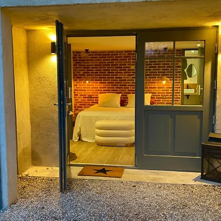 Villa La Folie - Premium - 3 Vip - 8 Pieces 150m2- Centre Village - Maison Privatisee -jardin Paysage - Parking- Giverny