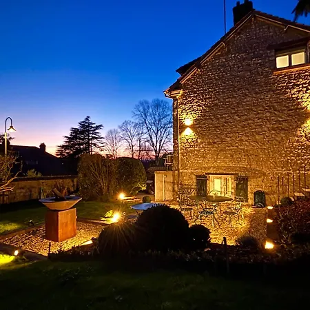La Folie - Premium - 3 Vip - 8 Pièces 150m2- Centre Village - Maison Privatisée -jardin Paysagé - Parking- Villa *