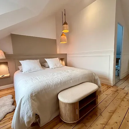 La Folie - Premium - 3 Vip - 8 Pieces 150m2- Centre Village - Maison Privatisee -jardin Paysage - Parking- * Giverny