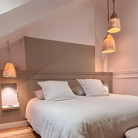 La Folie - Premium - 3 Vip - 8 Pieces 150m2- Centre Village - Maison Privatisee -jardin Paysage - Parking- Villa *